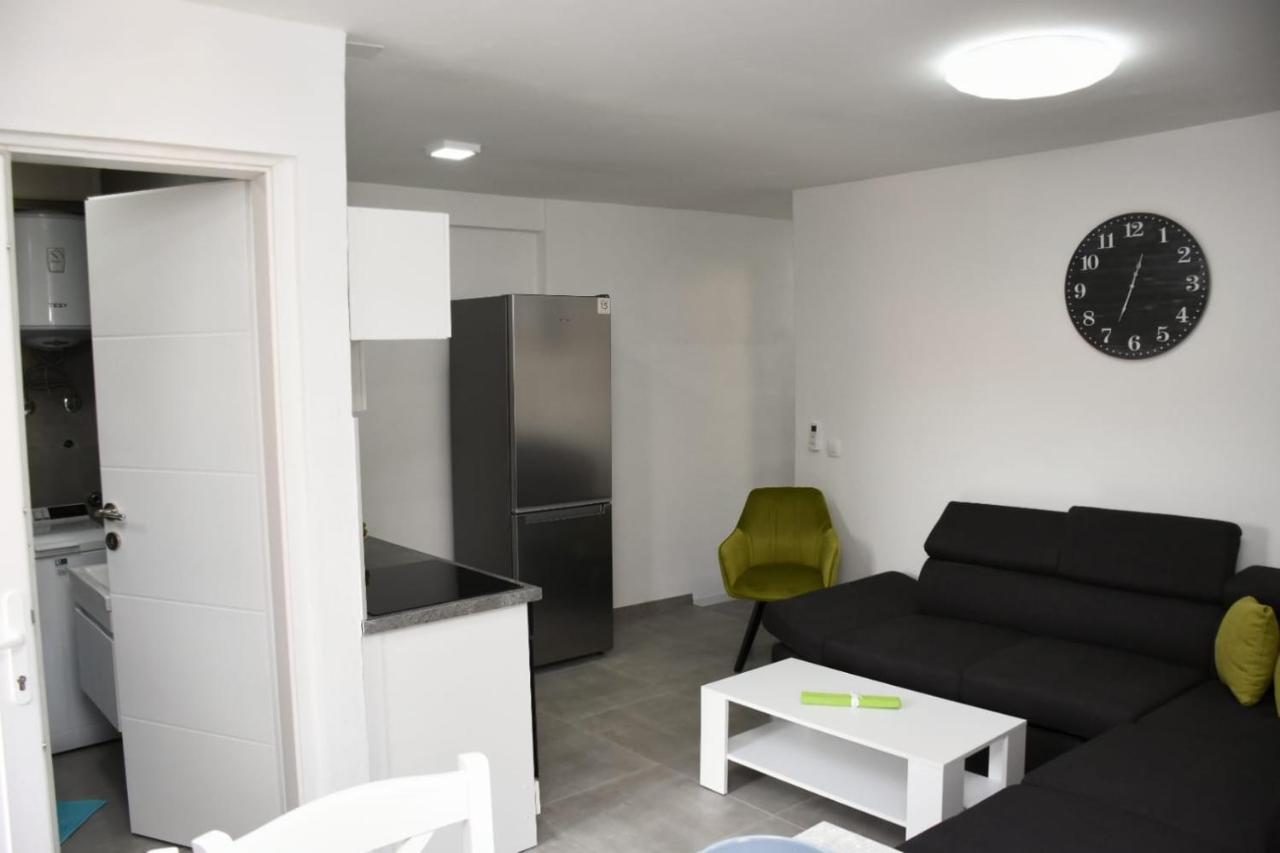 Modern Stairs Apartment Rovinj Exterior photo